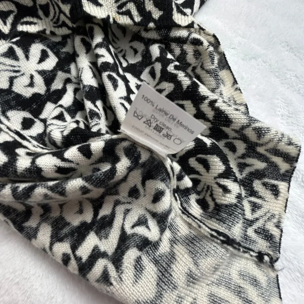 J. Crew Womens Black & Cream Bow Pattern Merino Wool Pullover Sweater Medium